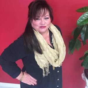 Meet your Posher, Darlene